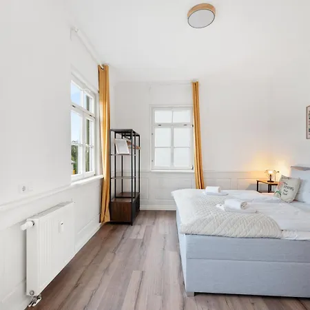 Apartment Backhome - L - Parkhaus - Fantastische Schlosslage - Smarttv - Waschmaschine - Netflix - 50qm - 24h Checkin- 3